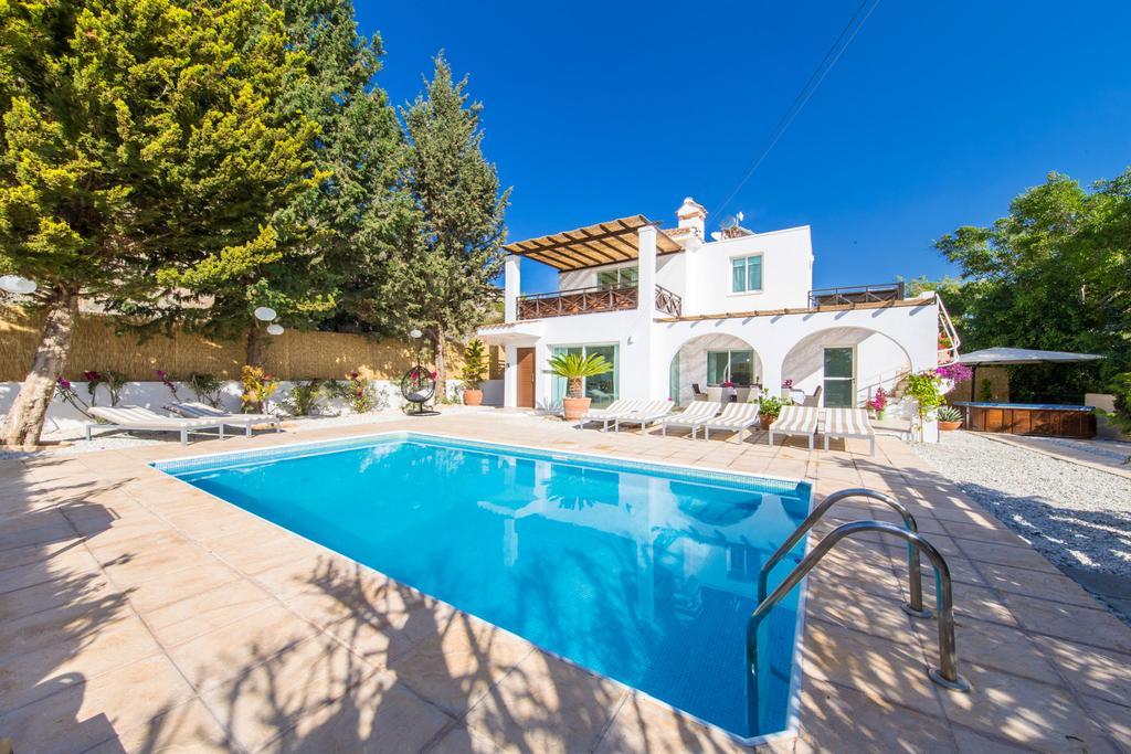 Villa Eva Péjia Kültér fotó
